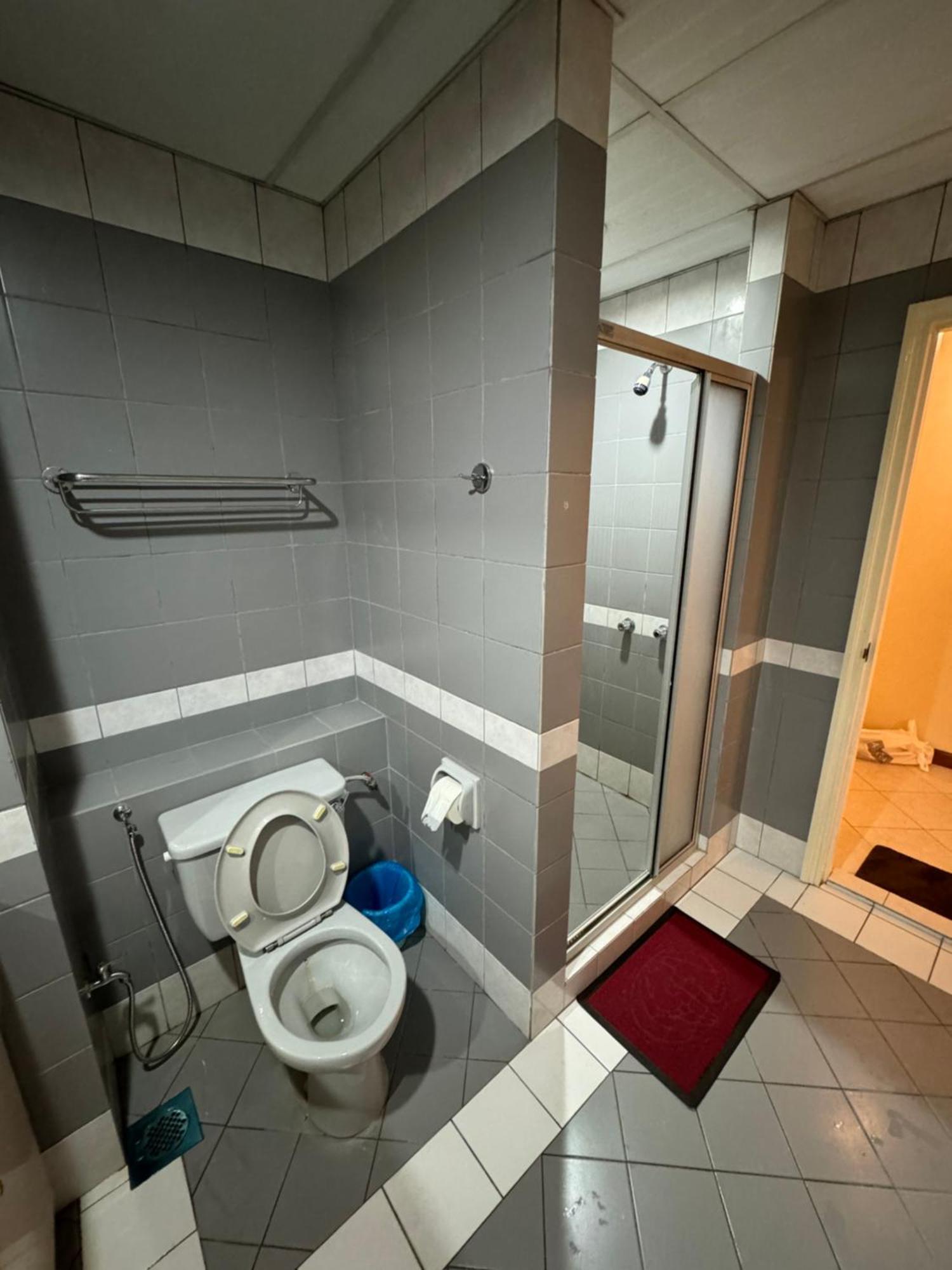 Riverview Home @Waterfront Kch Kuching Buitenkant foto